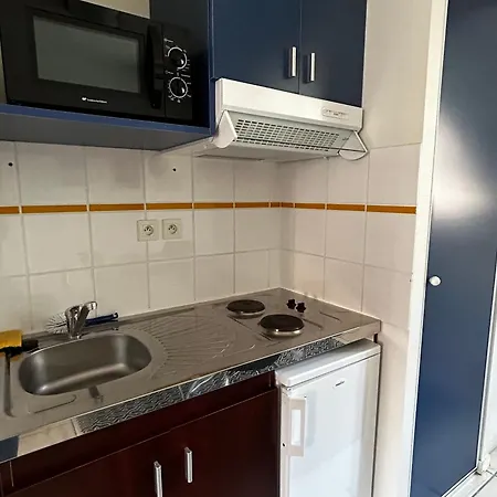 Apartment A Avec Piscine Et Wifi - Fr-1-541-198