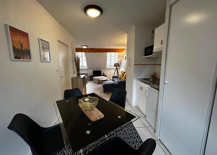 à Avec Piscine Et Wifi - Fr-1-541-198 Appartement *